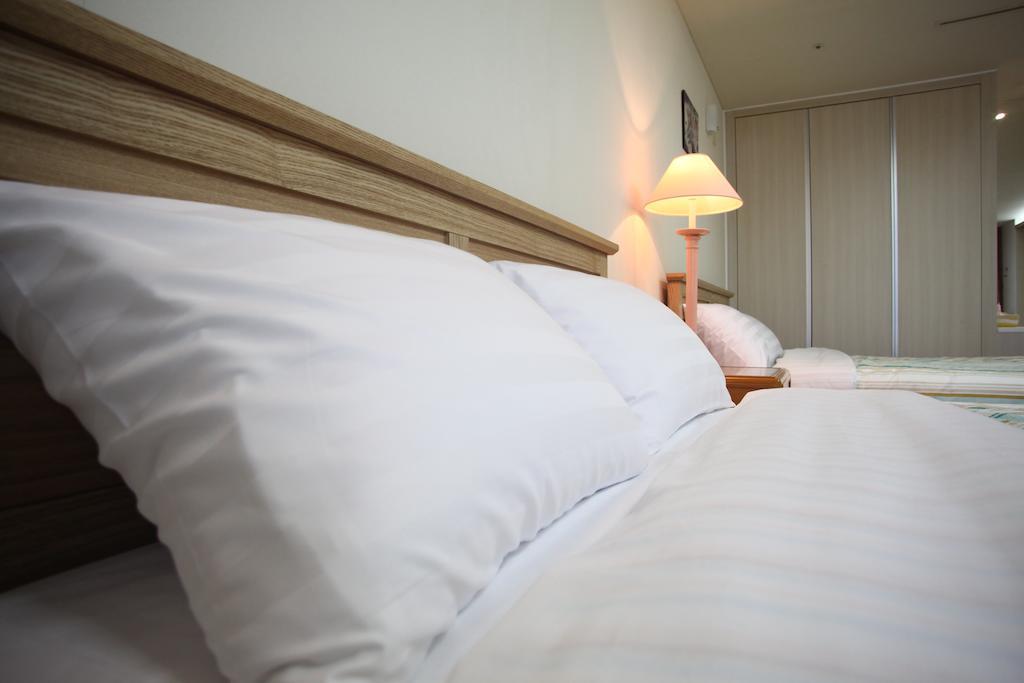 Crown House Hotell Inchon Exteriör bild
