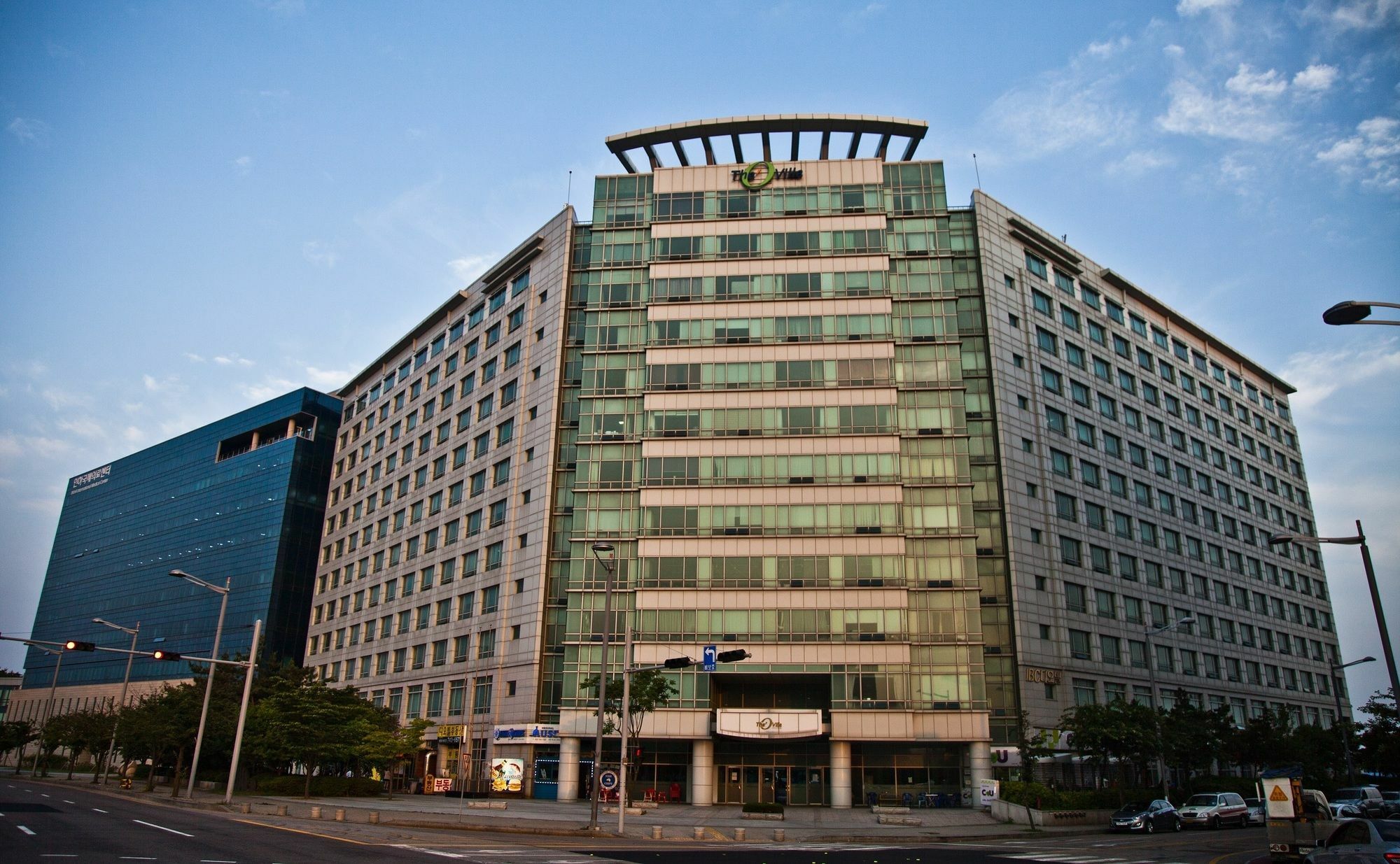 Crown House Hotell Inchon Exteriör bild